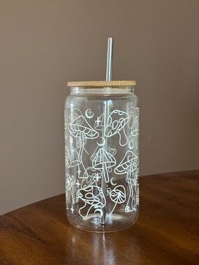 Clear Glass Tumbler with White Mushroom Design & Bamboo Lid